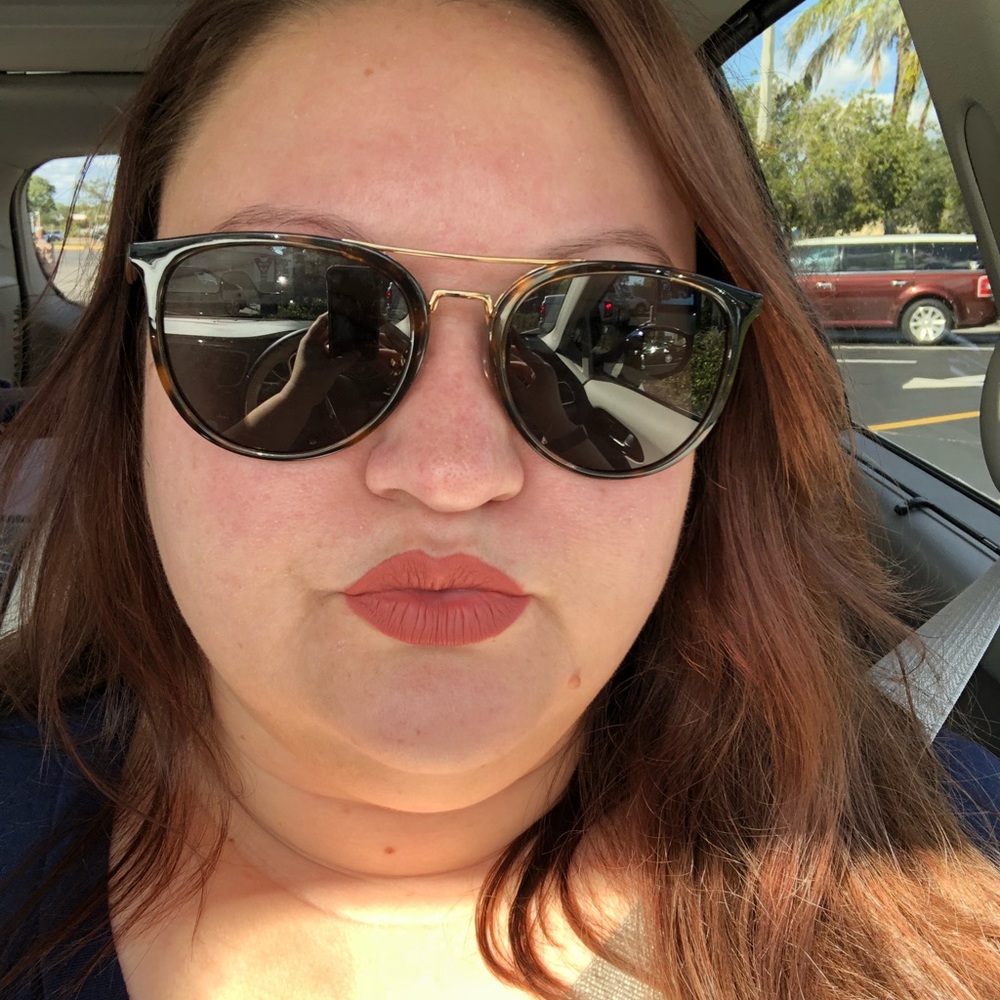 Meet your Posher, Tara
